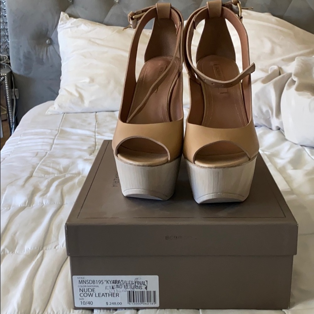 Brand new bcbg platforms